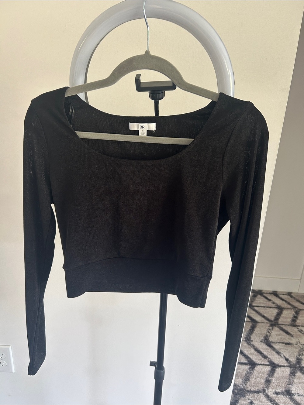 bp Black Scoop-Neck Long Sleeve Crop Top